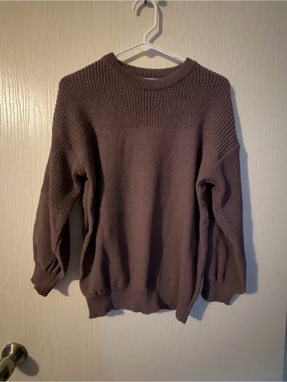 Women’s Crewneck Knit Sweater - Taupe Size Small NWT